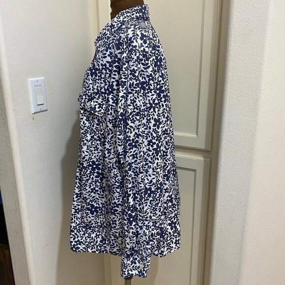 LL Bean women’s button up blue floral shirt size 2XL - Picture 3 of 5